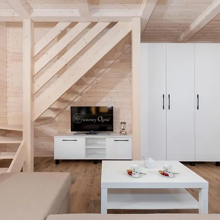 Przy Plazy Owocowy Ogrod Tatil Evi *